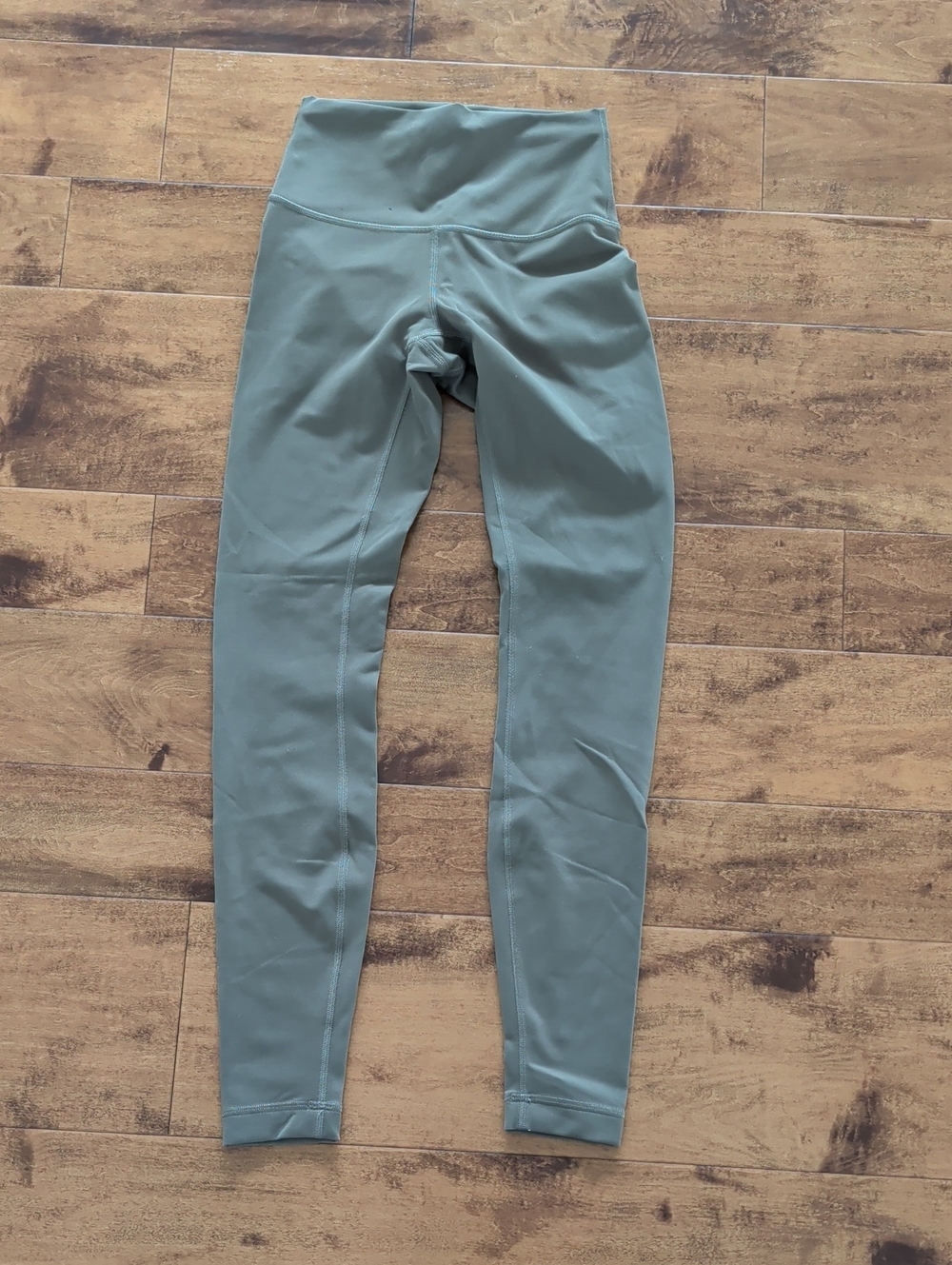lululemon athletica High-Rise Leggings in Sage Green